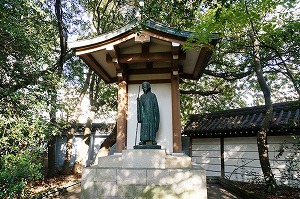 徳川光圀の像